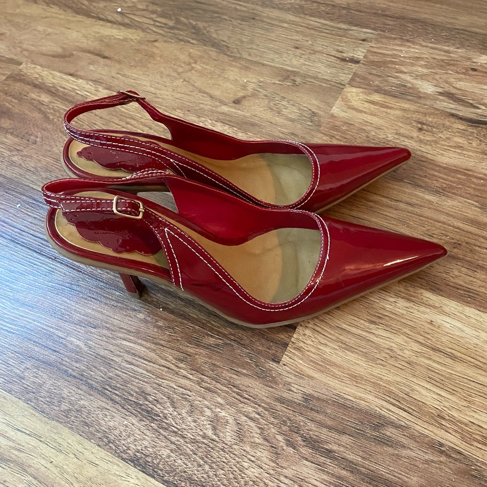**Amazing** Red patent leather pumps